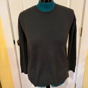 Aqua Cashmere Sweater Size Medium NWT